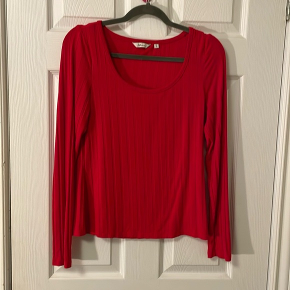 💕4 for $10- Reitmans ribbed scoop neck shirt - Picture 1 of 7